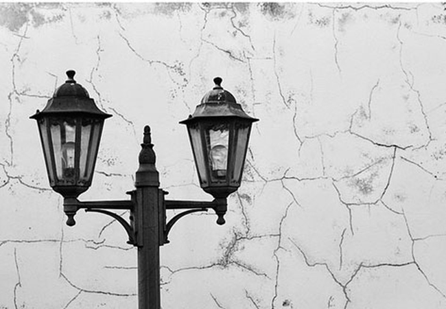 Tường rạn nứt có dễ xử lý?