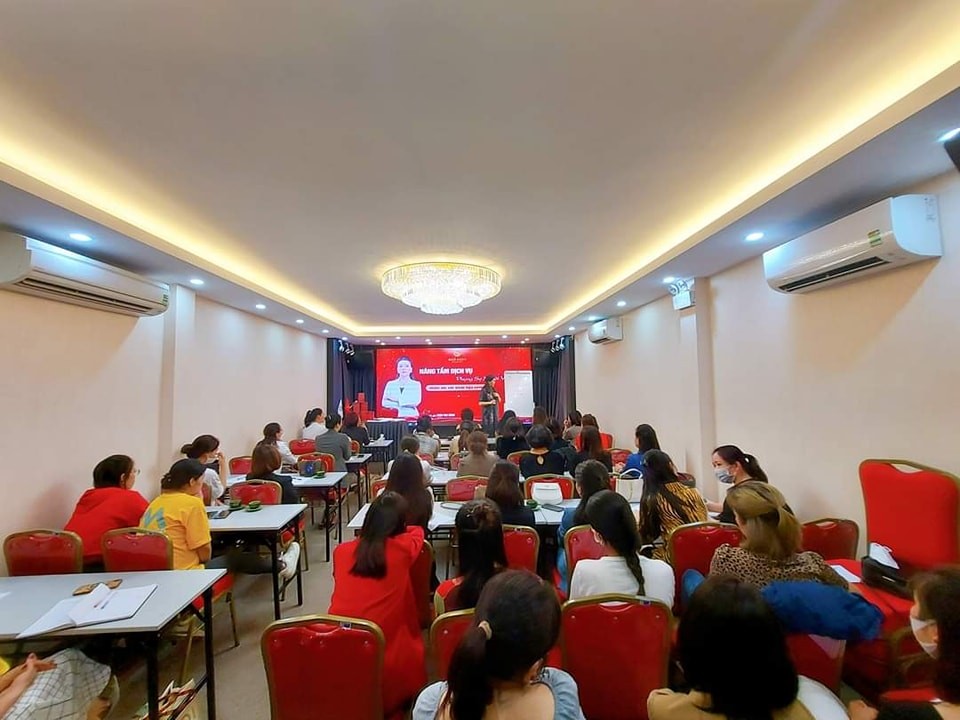 Đội ngũ nhân viên giàu kinh nghiệm.